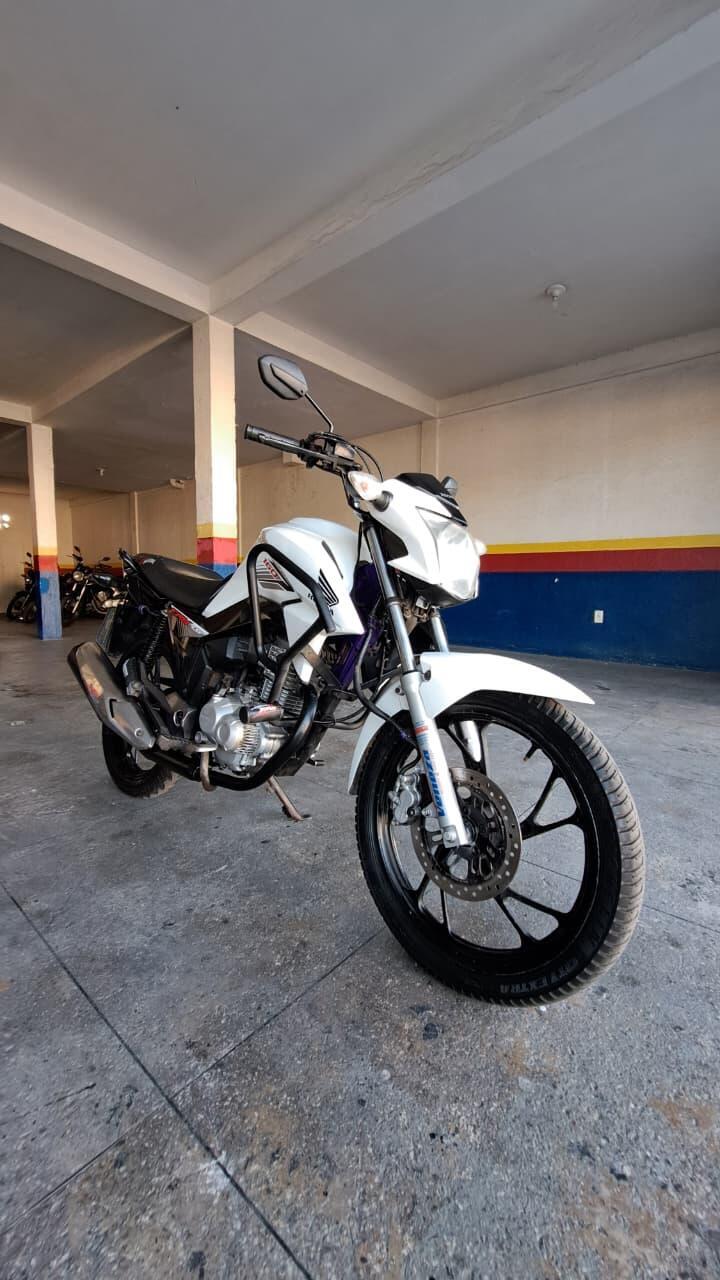 HONDA CG 160 FAN FRENTE DIREITA